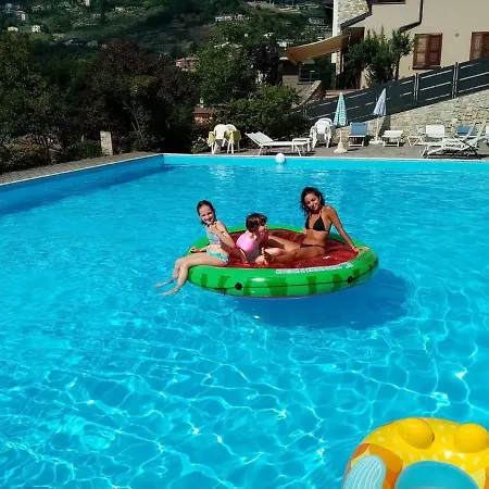 Swimming And Sun Apartamento